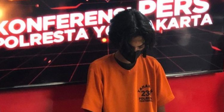 Tampang Pelaku Guru SD yang lakukan pelecehan seksual kepada 15 murid SD Swasta di Jogja