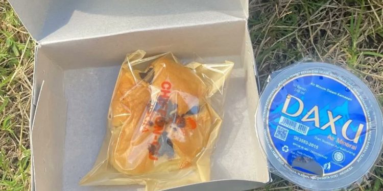 Tampilan snack yang disajikan saat pelantikan KPPS di wilayah Sleman