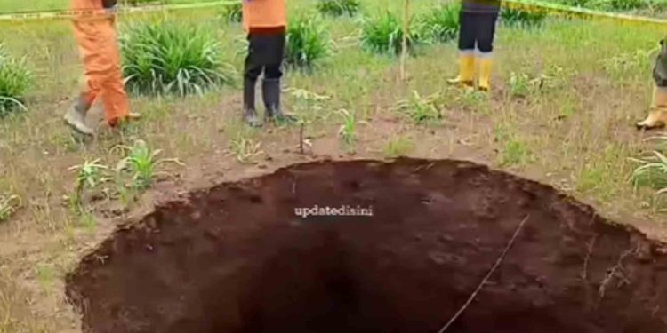 Tanah Berlubang di Rongkop Gunungkidul