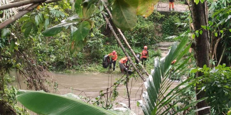 Tim Gabungan Sedang Melakukan Pencarian Korban Tengelam di Sungai Koteng Bantul