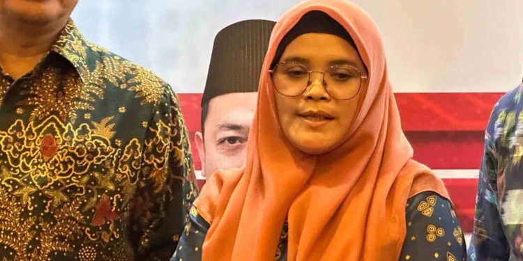 Anggota Bawaslu RI Lolly Suhenty