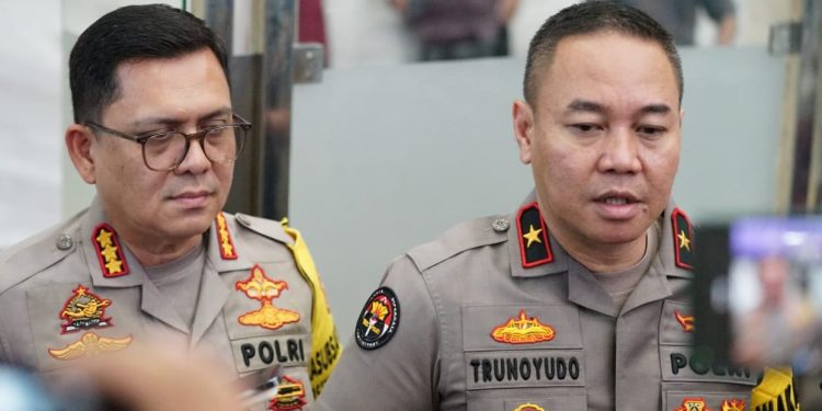 Densus 88 Tangkap 2 Terduga Teroris di Jateng dan Jatim