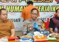 Kapolresta Banjarmasin Kombes Pol. Sabana Atmojo S.I.K., M.H didepan awak media