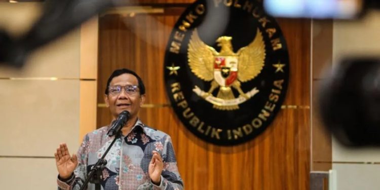 Menko Polhukam Mahfud MD menyampaikan keterangan saat konferensi pers di Kantor Kemenko Polhukam