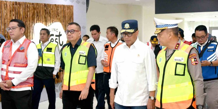 Kakorlantas dan Menhub Tinjau Bandara Kertajati dan Tol Cisumdawu