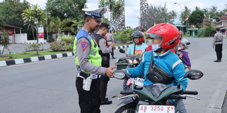 Polres Bantul dalam pelaksanaan Operasi Keselamatan Progo 2024