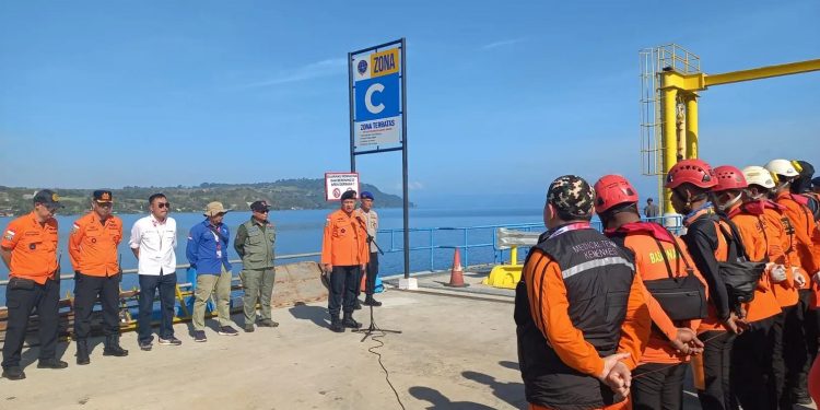 ladi lapang keselamatan dan kesiapsiagaan bencana untuk menguji standard operating procedures evakuasi dan jaring komunikasi bersama Basarnas, BPBD, BMKG, TNI, Polri, Dinas Kesehatan, dan CMO