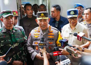 Kapolri Pastikan Pemudik Terlayani dengan Baik Saat Tinjau Stasiun Pasar Senen