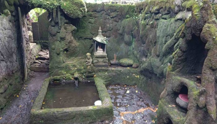 Keajaiban Air Suci Tirta Amerta Candi Sumberawan