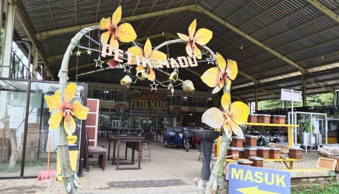 Wisata Petik Madu Malang