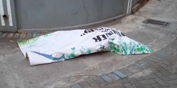 Penemuan jenazah di duga korban laka pagi ini di timur masjid Baitul rohman Popongan