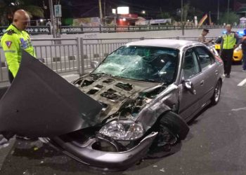 Kecelakaan Mobil di Underpass Kentungan