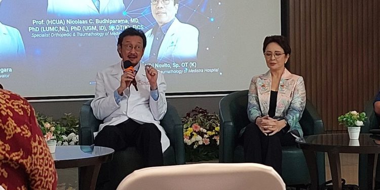 Operasi Lutut Robotik: Transformasi yang Memerlukan Keahlian Khusus