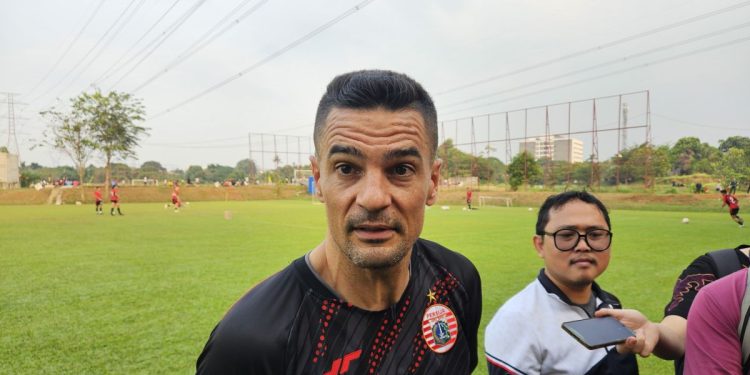 Persija Ketar-ketir Hadapi Persis yang Haus Kemenangan