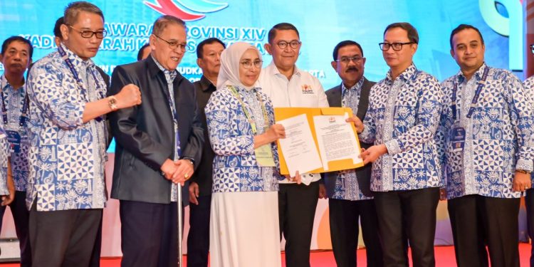 Kepemimpinan Berlanjut: Dewi Lanjut Kemudikan Dunia Usaha Jakarta