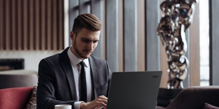 Laptop Canggih dari Lenovo dan Acer: Harga dan Fitur yang Bikin Merogoh Dompet