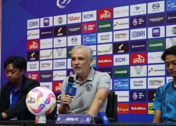 Arema Incar Kemenangan Perdana Hadapi Borneo FC