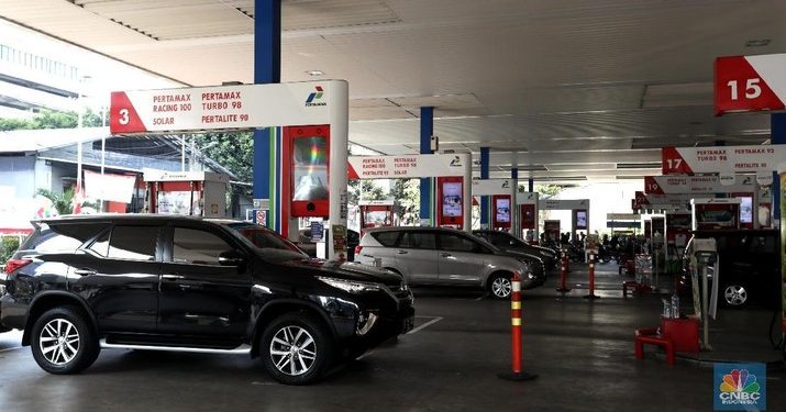 BBM Bersubsidi: Apakah Fortuner dan Pajero Segera Terdepak?