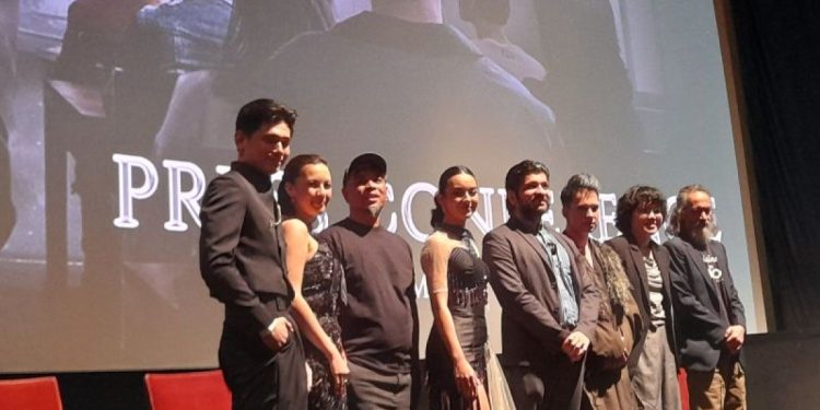 Kegigihan Sang Aktor: Perjalanan Endy Arfian Meneladani Peran dengan Bertahan Hidup Tanpa Mandi