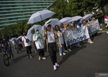 Tips Jitu Ibu Bekerja untuk Berhasil Memberikan ASI Eksklusif