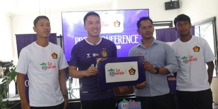 "Persik Kediri Gaet Sponsor Air Mineral Raksasa untuk Liga 1"