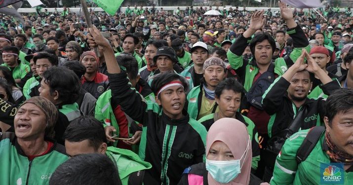 Ribuan Driver Ojol Membanjiri Jalan, Respons Grab dan Gojek yang Tak Terduga