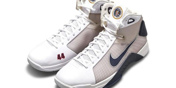 Sepatu Sneakers Abadi: Rahasia Perawatan untuk Tampilan Prima