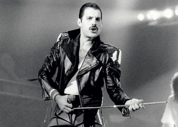 Lagu Pemenang: Rahasia di Balik "We Are The Champions" Queen