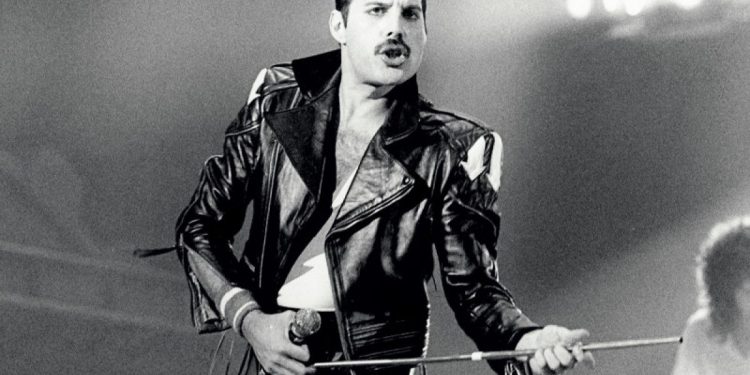 Lagu Pemenang: Rahasia di Balik "We Are The Champions" Queen