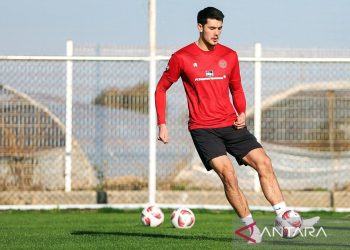 Performa Cemerlang Elkan Baggot: Catatkan Tiga Clean Sheet untuk Bristol Rovers