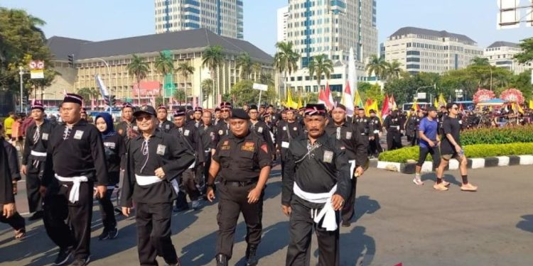 Pawai Suci PSHT: Ribuan Pesilat Menuju Bundaran HI