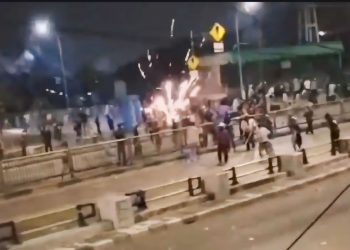 Ledakan Konflik Berdarah: Polisi Terluka Akibat Serangan Air Keras