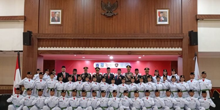 **Pengukuhan Paskibraka Jakarta Pusat: Persiapan Matang Sambut HUT RI ke-77**