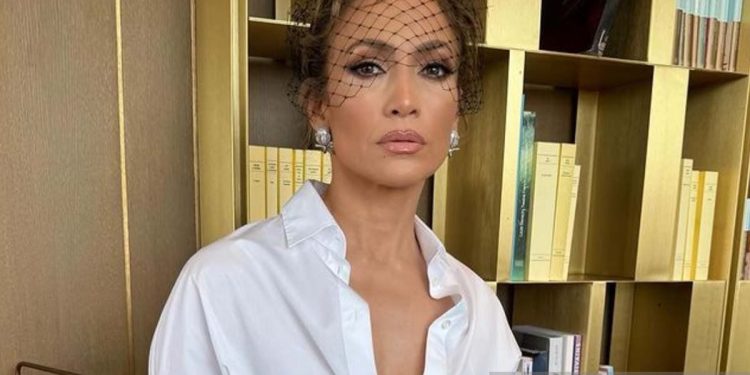 Kolaborasi Mengejutkan: Jennifer Lopez dan Ben Affleck Bersatu dalam Film "Unstoppable"