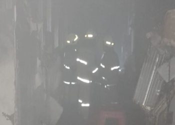 Kobaran Api Amuk Mall Pluit Village, Petugas Pemadam Kebakaran Berjibaku