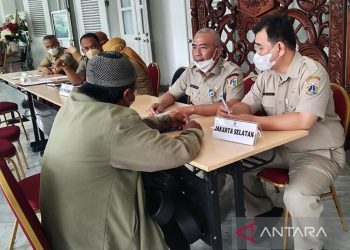 Gaji PNS Gol II 2024: Rincian Nominal dan Struktur Besaran