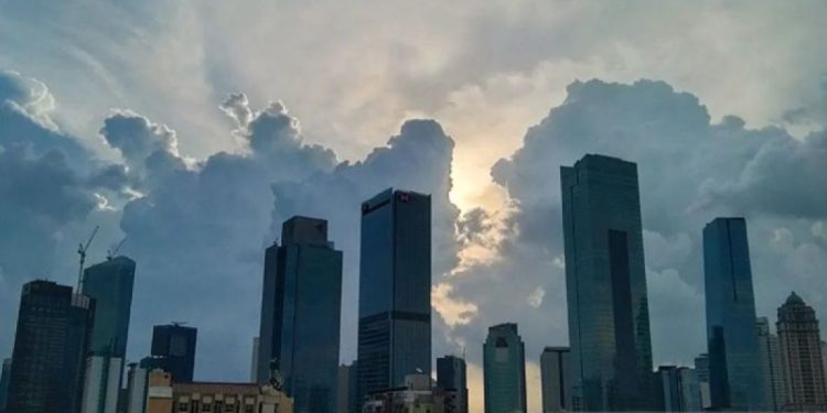 Nikmati Langit Cerah dan Dingin di Ibu Kota: Prakiraan Cuaca Selasa