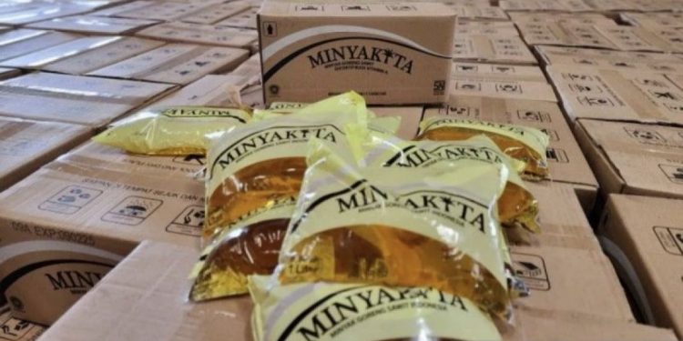 Minyak Goreng Subsidi Resmi Turun Rp4.200, Catat Harganya!