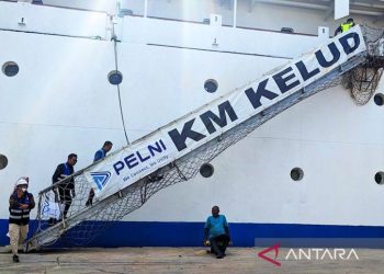 Permata Samudra Nusantara: Jelajahi Kapal-Kapal Tangguh Pelni
