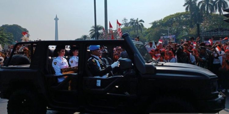 Kirab Bendera Pusaka: Transformasi di Patung Kuda