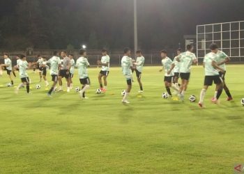 Strategi Jitu Nova: Rotasi Pemain Muda Berbakat untuk Taklukkan India