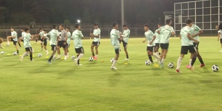 Strategi Jitu Nova: Rotasi Pemain Muda Berbakat untuk Taklukkan India