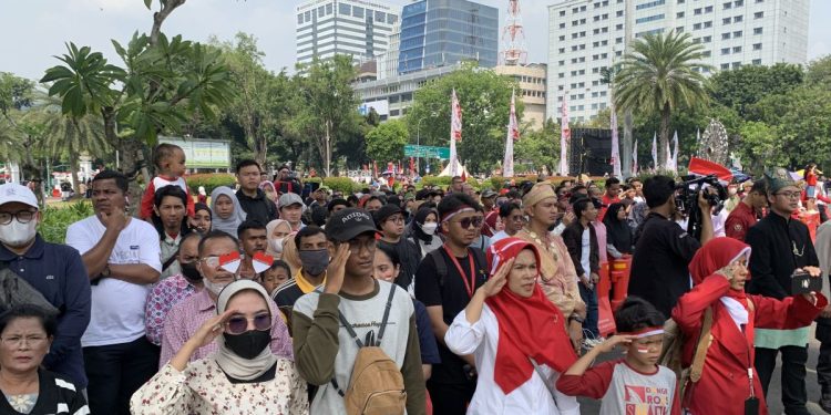 Bendera Berkibar, Semarak Merdeka di Pelukan Istana