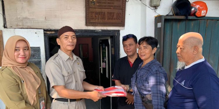 Bendera Merah Putih Berkibar Meriah di Jakpus untuk HUT RI ke-77