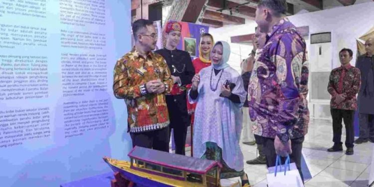 Kapal Tradisional yang Menawan dalam Pameran "Art.The.Fact" Jakarta