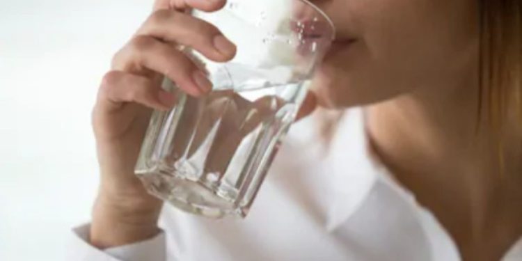 Rahasia Air Putih yang Menakjubkan: Penyembuh Penyakit Tersembunyi