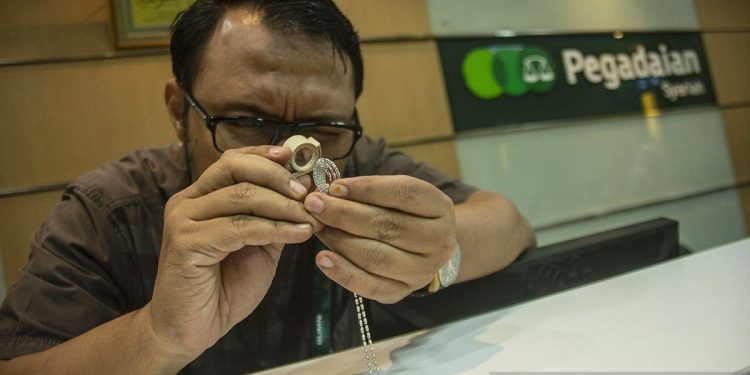 Panduan Menaklukkan Biaya Bunga Pinjaman Emas di Pegadaian