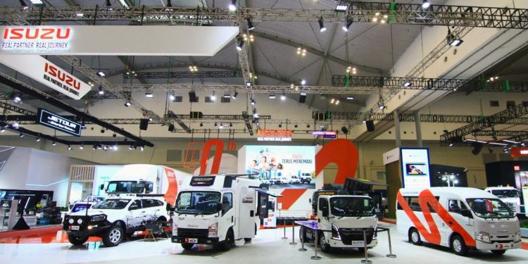 Jejak Emas 50 Tahun Isuzu Kuasai Pasar Otomotif Indonesia