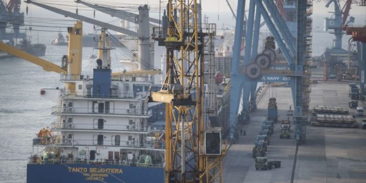 Subsidi Cerdas: Kunci Keseimbangan Fiskal APBN 2025