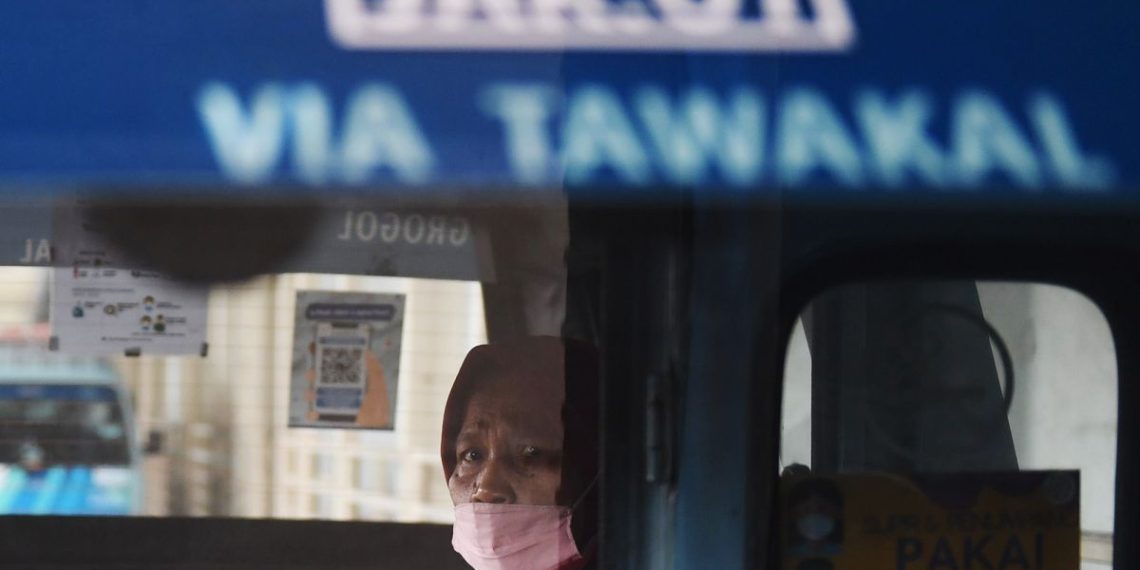 Eksplorasi Jakarta Barat: Nikmati Ibu Kota dengan Komfort Mikrotrans JakLingko